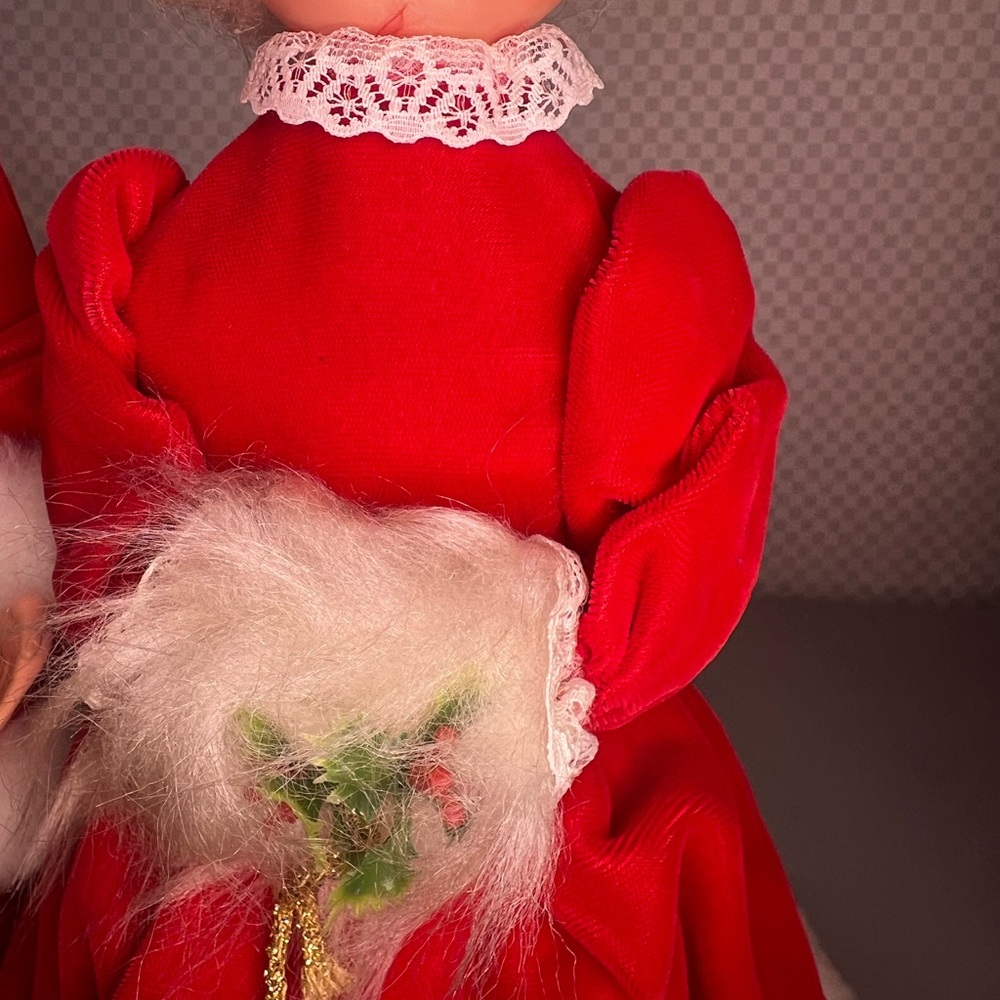 Vintage Crafted Christmas Mr and Mrs Santa Claus Doll Figures 13” - Picture 7 of 16